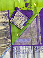 KANCHIPURAM HANDLOOM PURE SILK SAREE IN GREEN WITH PURPLE ZARI BORDER AND PALLU