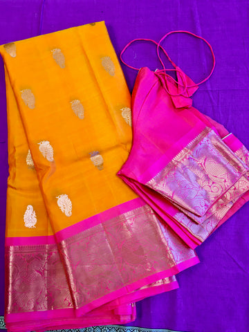 SKH145 KANCHIPURAM HANDLOOM PURE SILK SAREE IN YELLOW WITH PINK ZARI BORDER AND PALLU