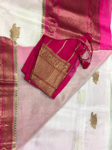 KKT109 PURE BANARASI HANDLOOM KORA SILK SAREE IN WHITE WITH PINK ZARI BORDER AND PALLU