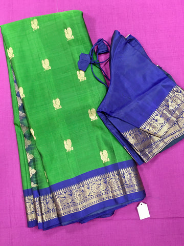 PURE GADWAL HANDLOOM SILK SAREE IN GREEN  WITH BLUE ZARI BORDER AND PALLU