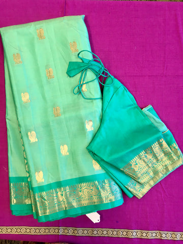 SKH141 PURE GADWAL HANDLOOM SILK SAREE IN PASTEL GREEN WITH TEAL ZARI BORDER AND PALLU