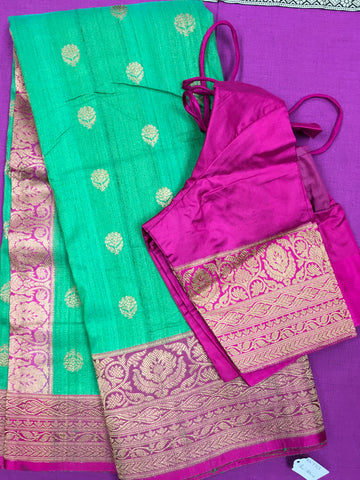 KKT113 PURE SILK TUSSAR BANARASI SAREE IN LIGHT GREEN WITH ZARI BUTTAS AND PINK CONTRAST BORDER