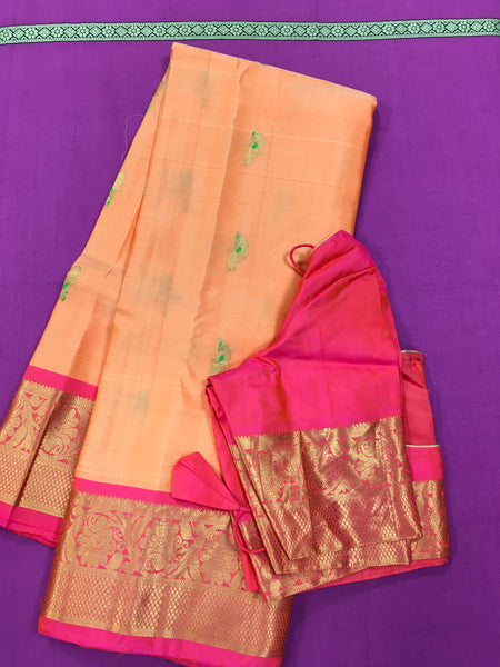 KANCHIPURAM HANDLOOM PURE SILK SAREE IN PASTEL ORANGE WITH PINK ZARI BORDER AND PALLU