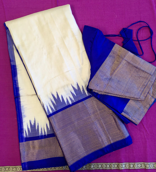 PURE HANDLOOM SILK IKKAT KANCHIPURAM SAREE IN OFF WHITE WITH BLUE ZARI KANCHIPURAM BORDER AND IKKAT PALLU